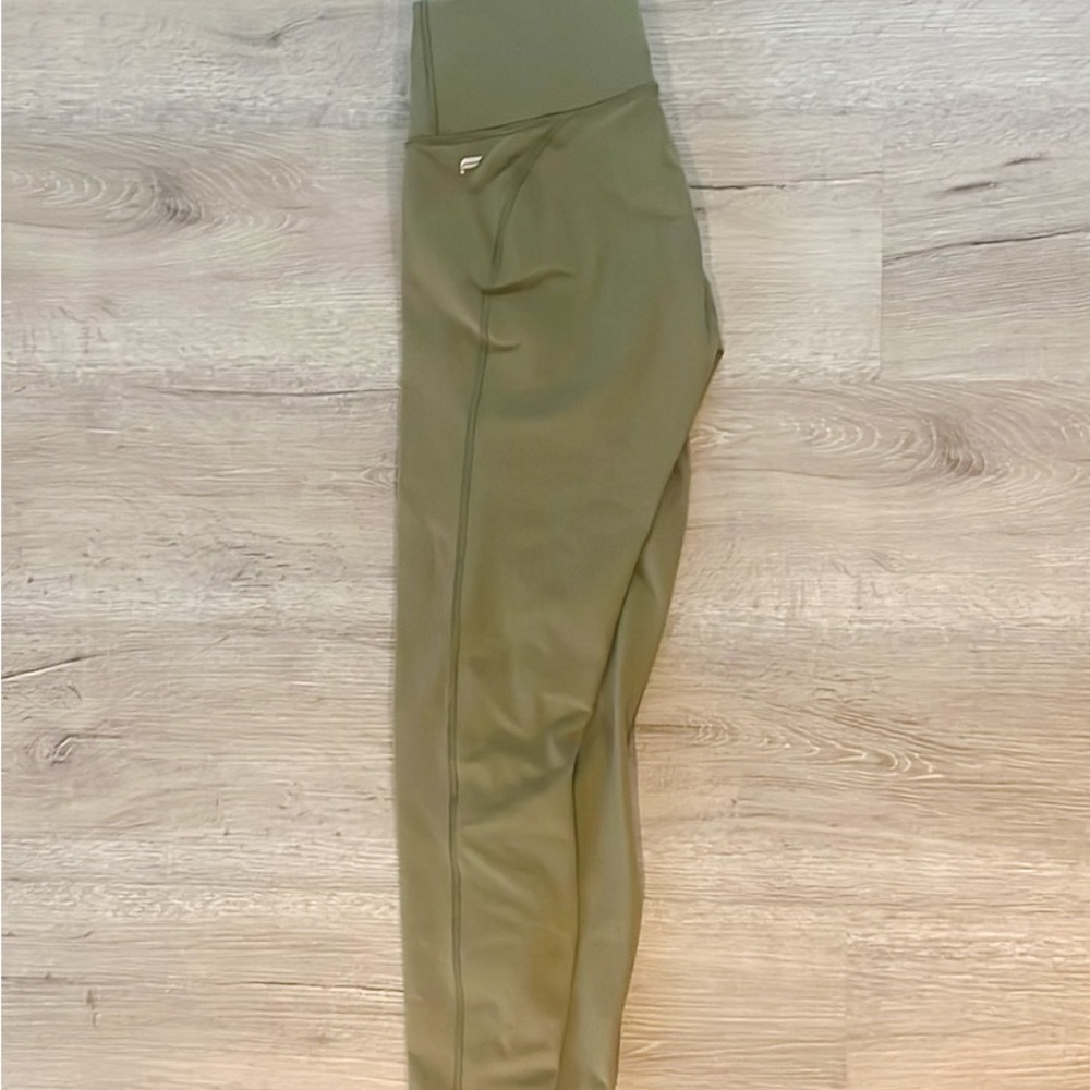 Fabletics Define PowerHold® High-Waisted 7/8 Legging- Safari (color)